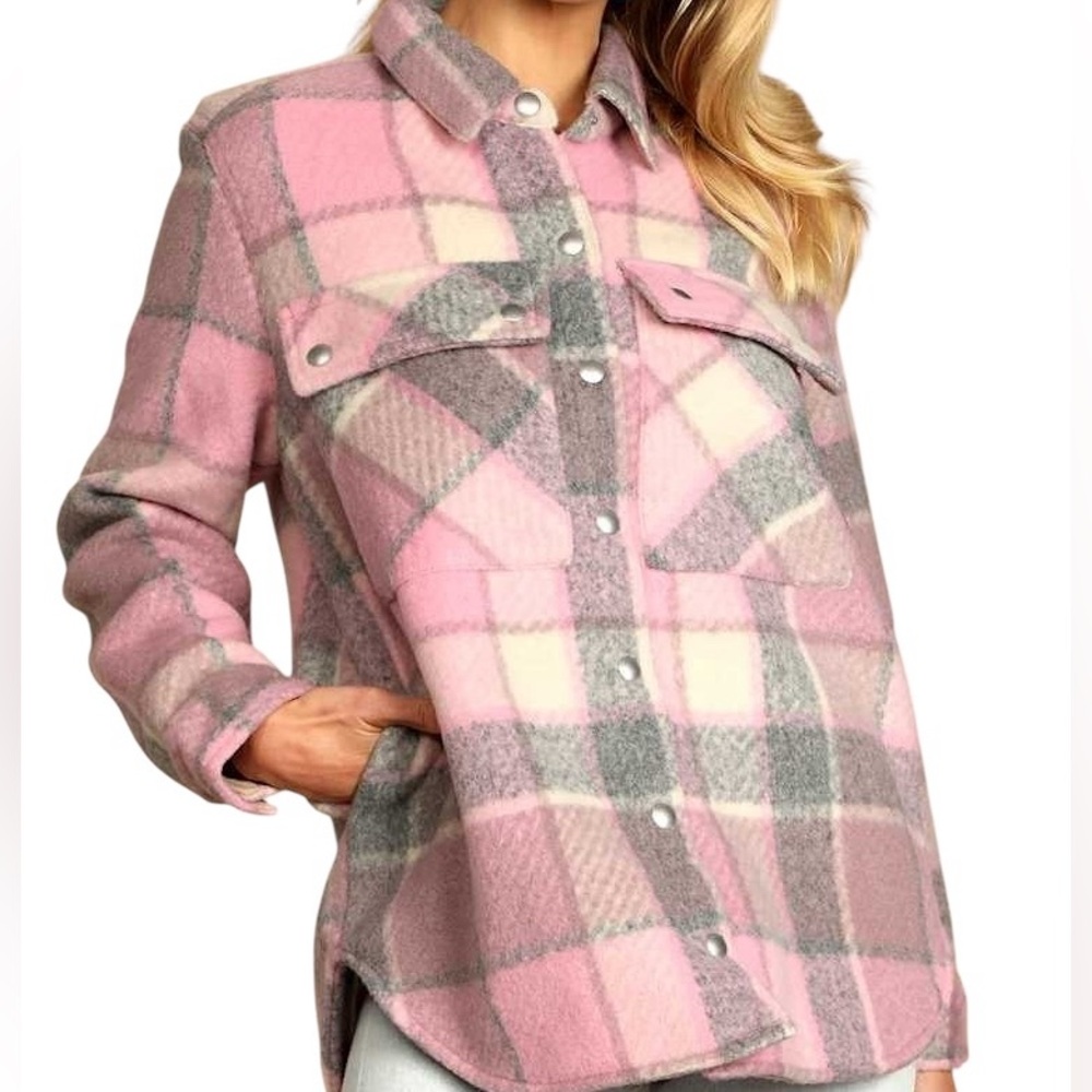 Blank NYC women’s oversized flannel Cabin Fever Pink Multi Plaid Shacket size xs